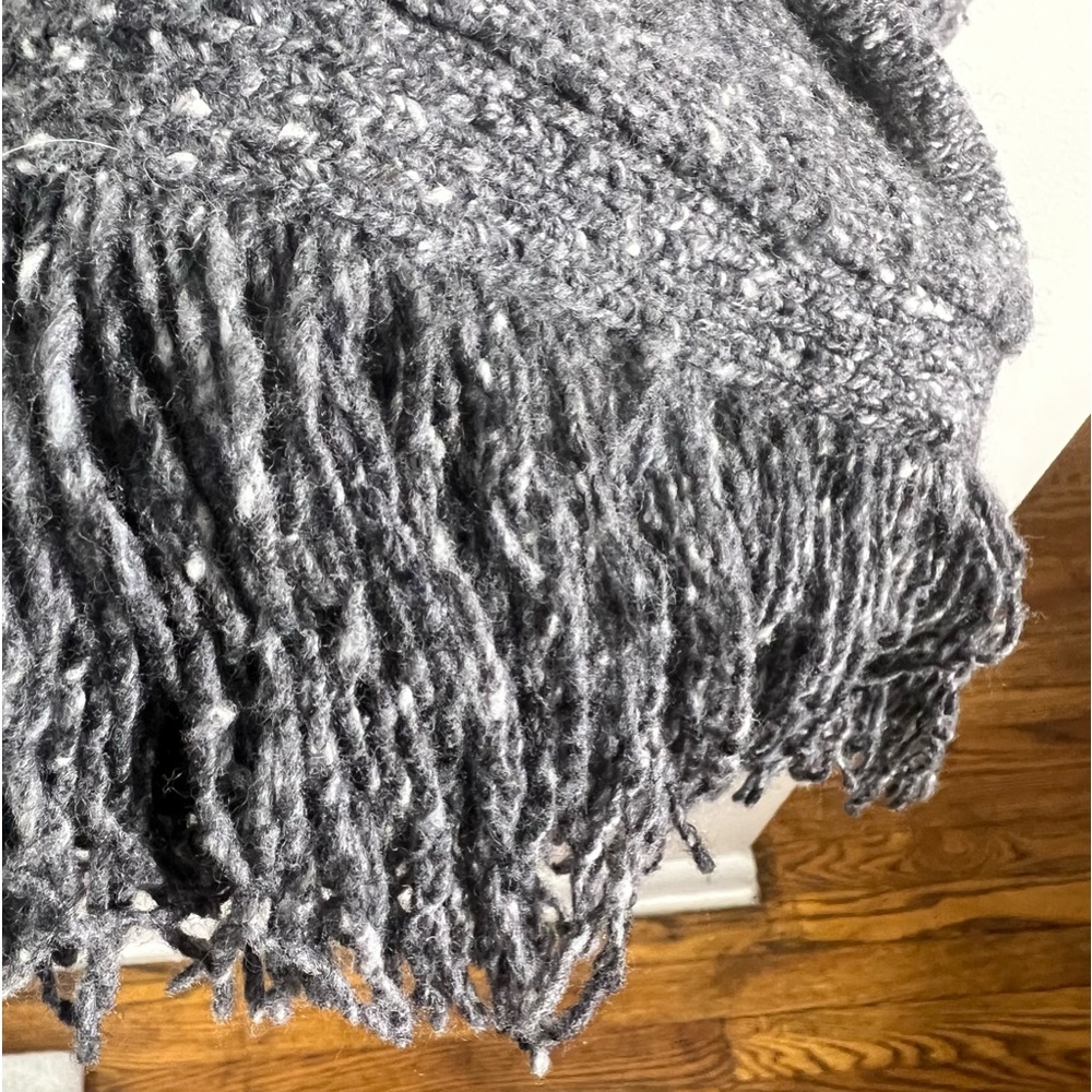 Joie Wool Blend Gray Tweed Cowl Neck Tunic Sweater Poncho Sz M/L - Picture 6 of 11